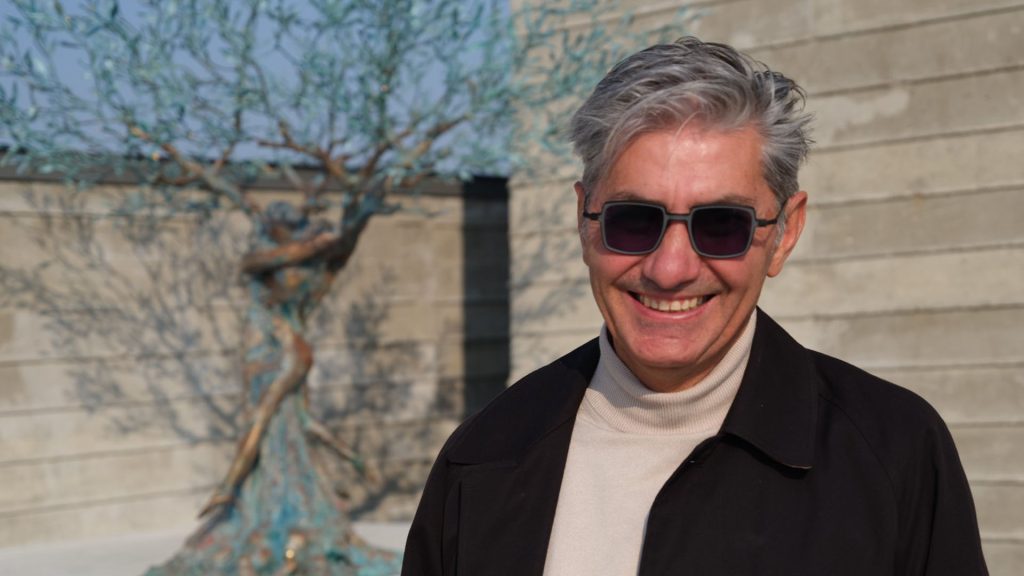 Lo scultore Andrea Roggi